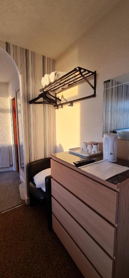 Hotel Ocean Bay Blackpool Esterno foto