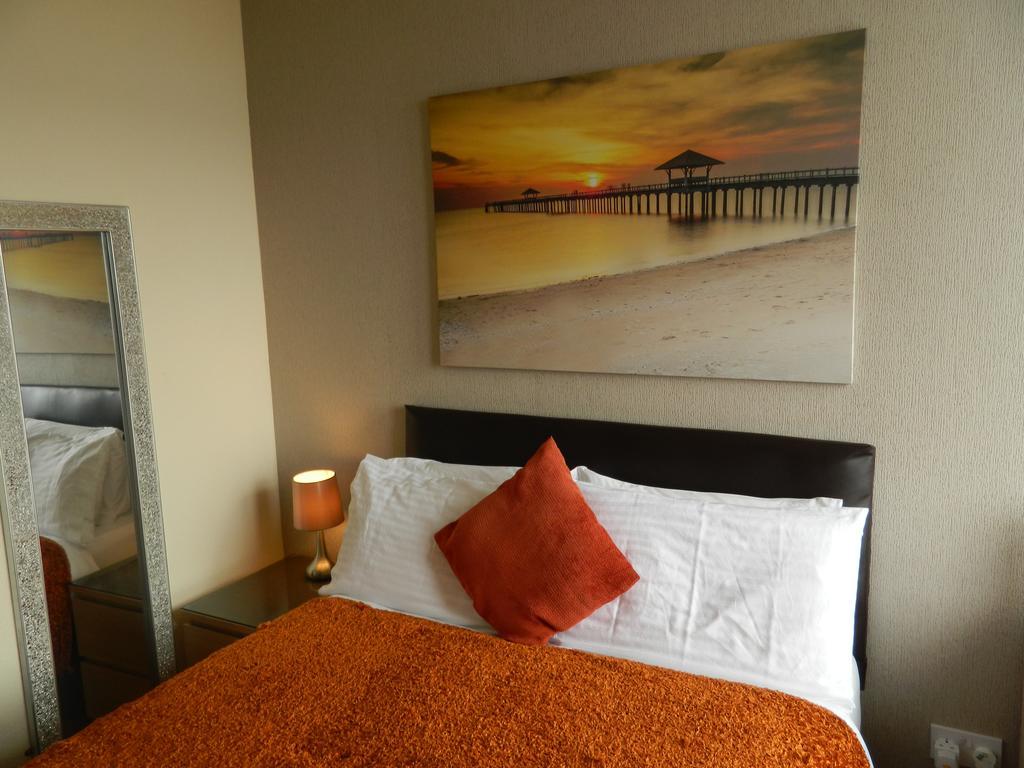 Hotel Ocean Bay Blackpool Esterno foto