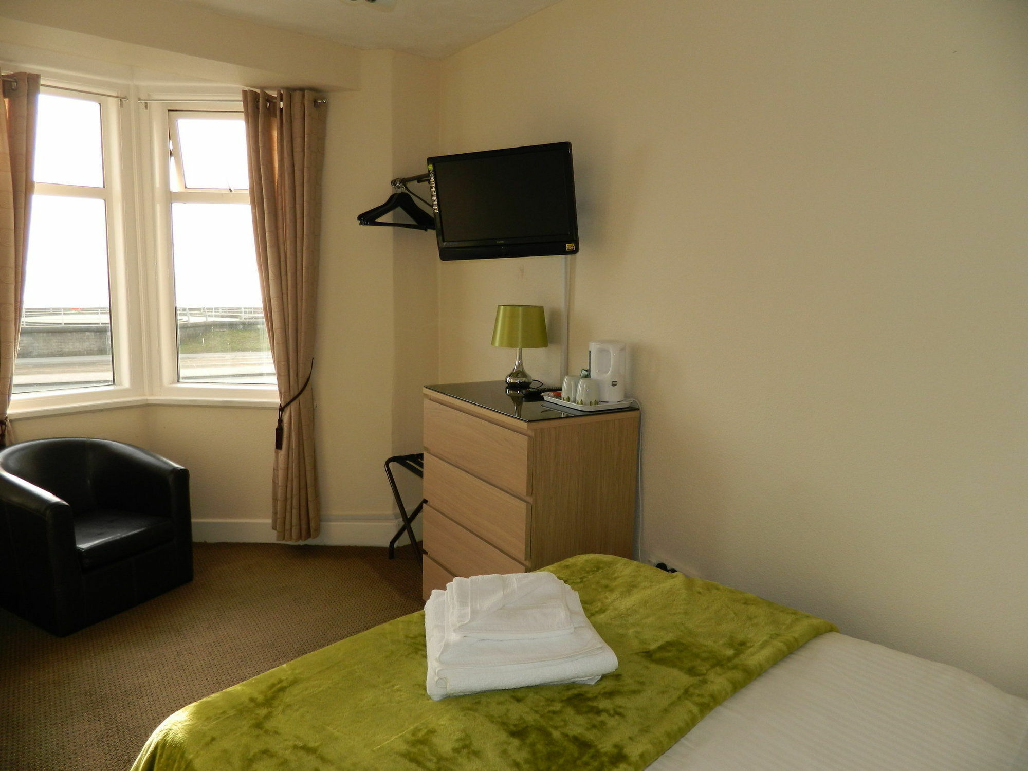 Hotel Ocean Bay Blackpool Esterno foto